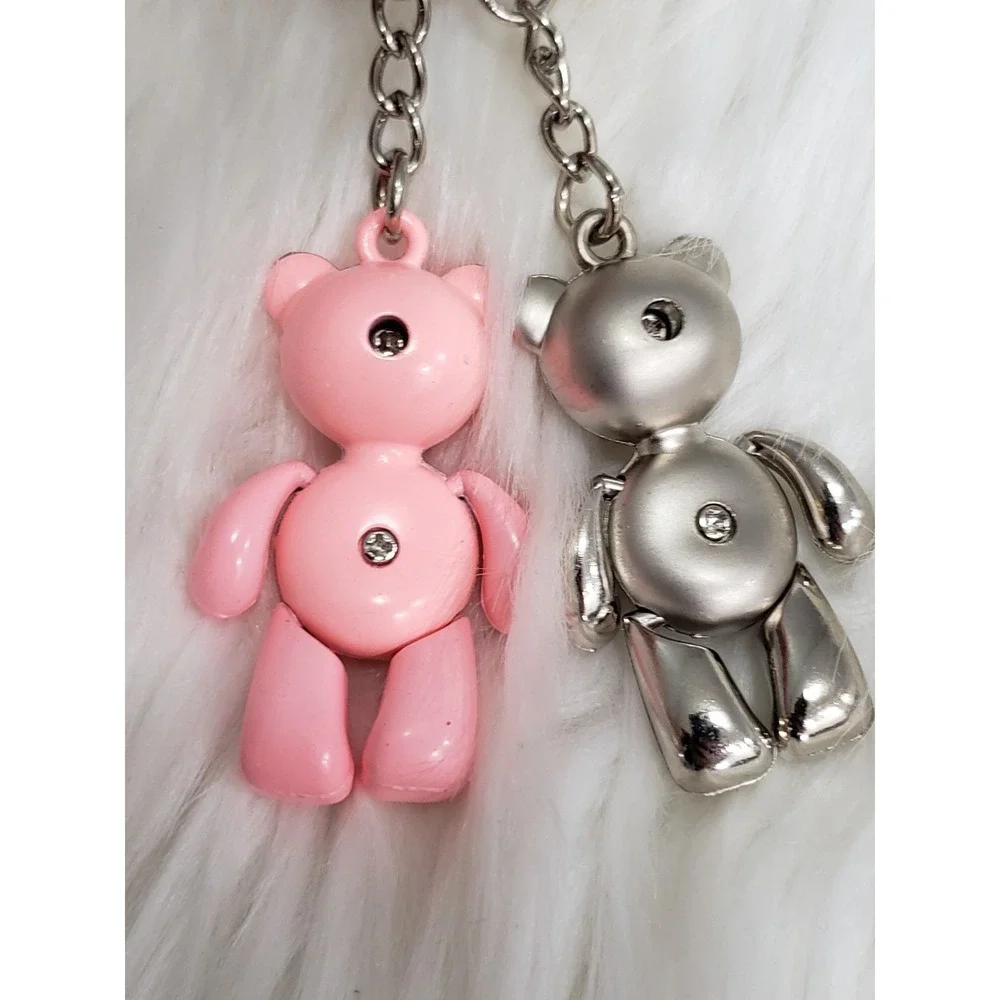 2 University Of Indiana UI COLLEGE NCAA KEYCHAIN BEAR METAL GIFT MOM DAUGHTER